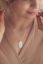 Load image into Gallery viewer, THE BEAUTY necklace

